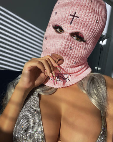 skims, girls in ski masks, the ski mask queen, trends ,fashion trends